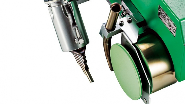 gallery/leister_hot-air-welder_unifloor-e_gallery_4